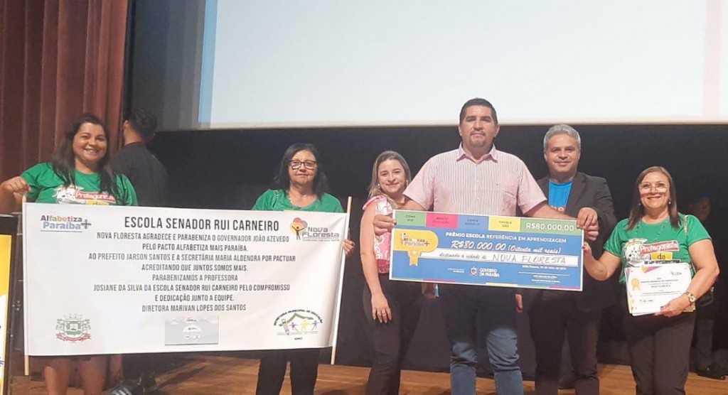 A Prefeitura Municipal de Nova Floresta, através da Secretaria de Educação, recebeu do governo do estado o prêmio escola referência em aprendizagem