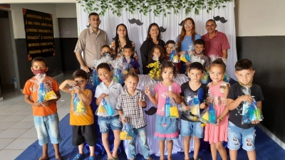 Prefeitura de Nova Floresta comemora Dia dos Pais no SCFV