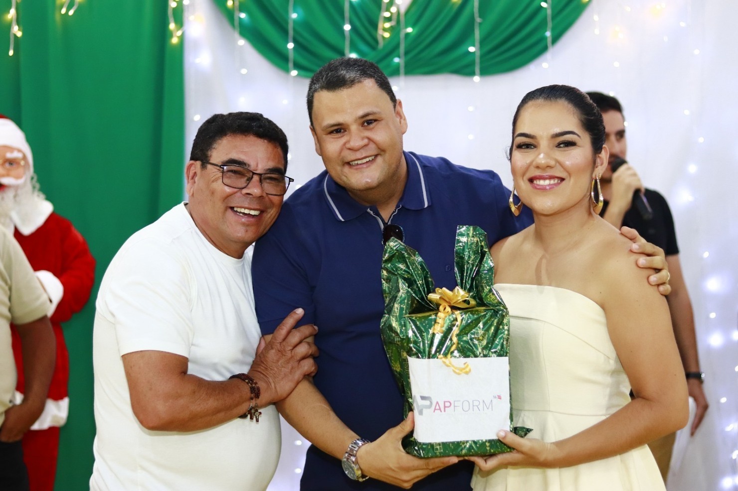 Prefeitura de Nova Floresta realiza confraternização dos servidores municipais