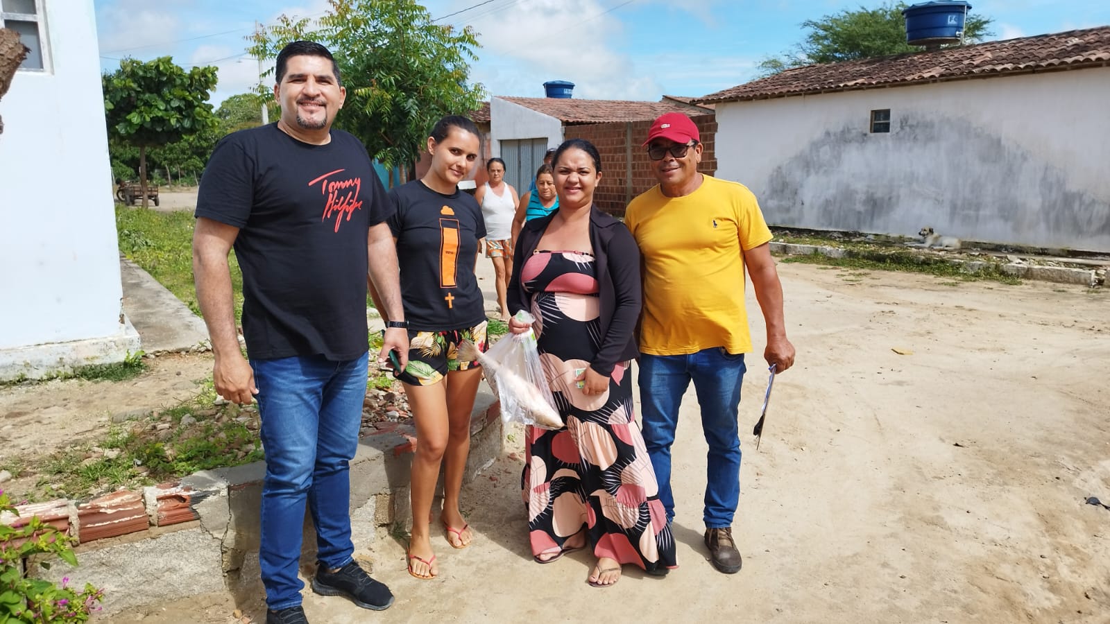 Prefeitura de Nova Floresta realiza entrega do Peixe da Semana Santa