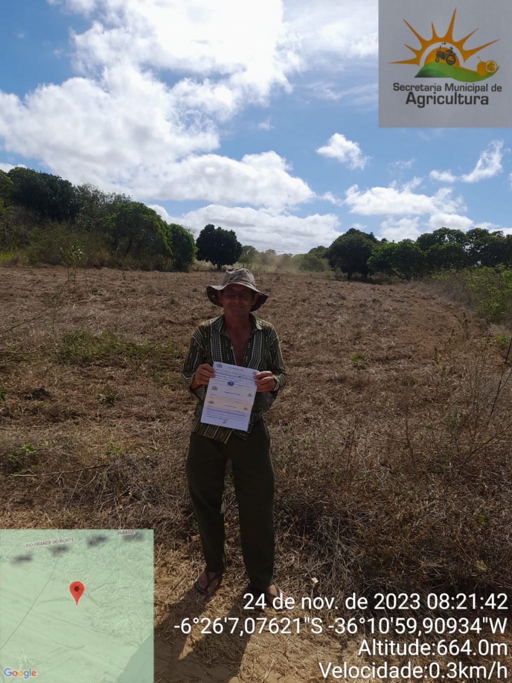 A Prefeitura de Nova Floresta continua com as atividades de cortes de terra na zona rural.