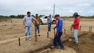 Prefeito Jarson acompanha obras de construção de novo Cemitério
