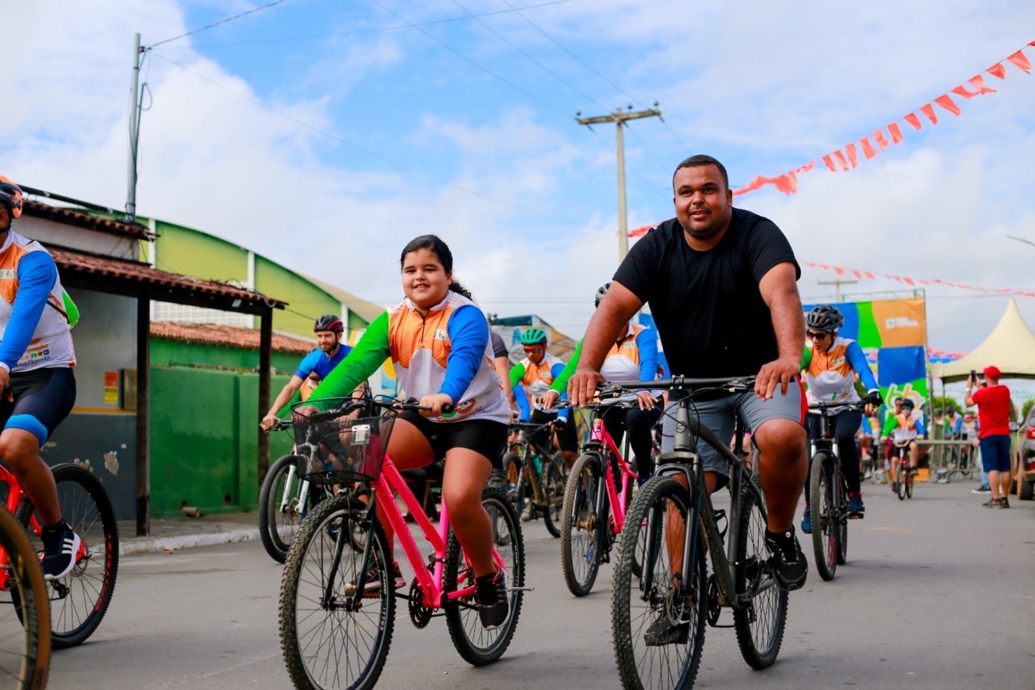 Eco Pedal reúne ciclistas de toda a região durante as festividades de 66 anos de Nova Floresta