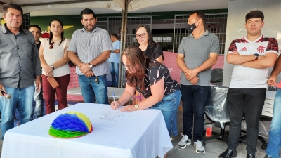 Prefeitura de Nova Floresta entrega equipamentos escolares para escolas e creches da rede municipal de ensino