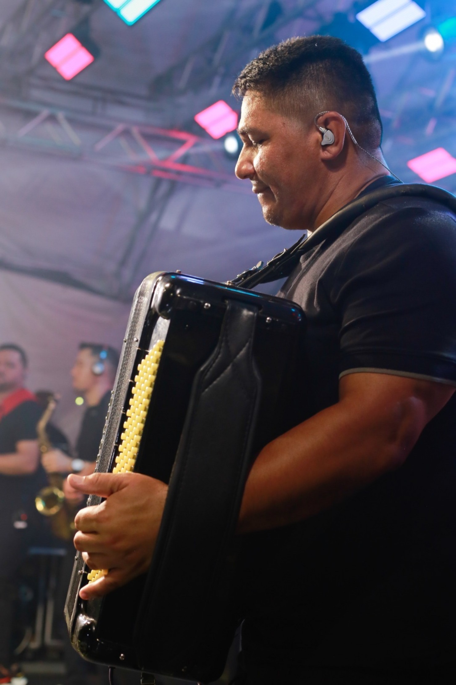 Festa social celebra os 66 anos de emancipação política de Nova Floresta com shows