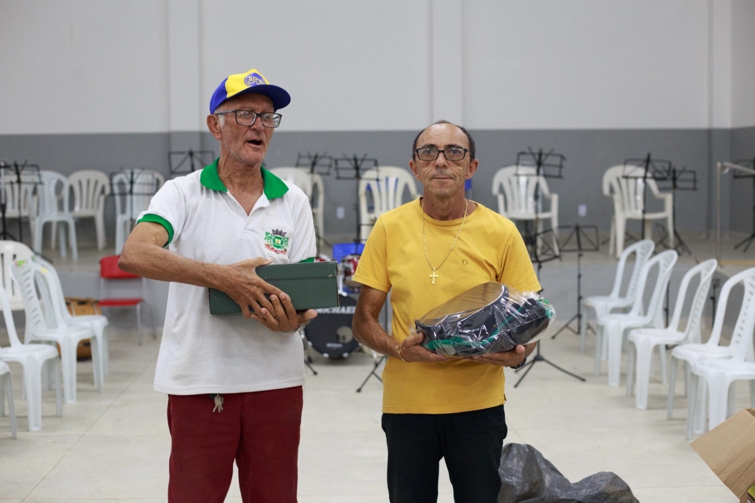 Prefeitura realiza entrega de novos fardamentos à Orquestra Filarmônica José Batista Dantas em comemoração aos 66 anos de emancipação política