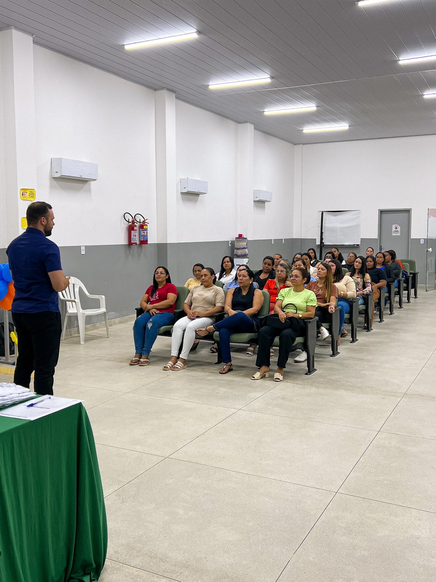 Prefeitura e SENAI iniciam curso de Corte e Costura Industrial em Nova Floresta