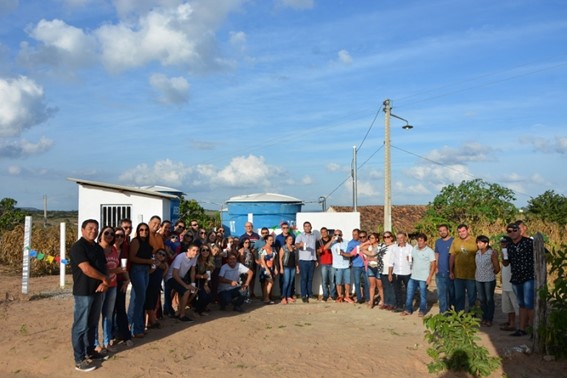 Prefeito Jarson Santos Entrega Dessanilizador na Comunidade Boi Morto Zona Rural de Nova Floresta