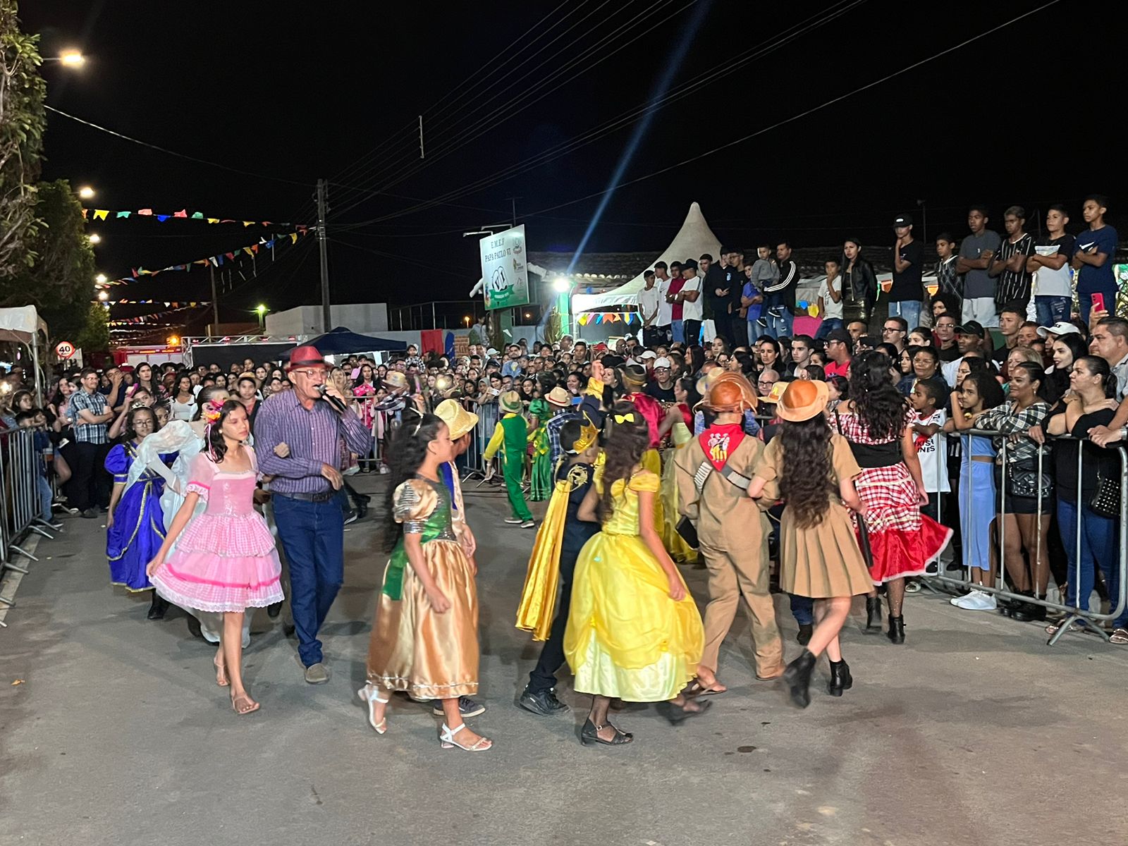 Prefeitura Municipal de Nova Floresta Realiza abertura do São João de Bairros 2024 na Escola Papa Paulo VI
