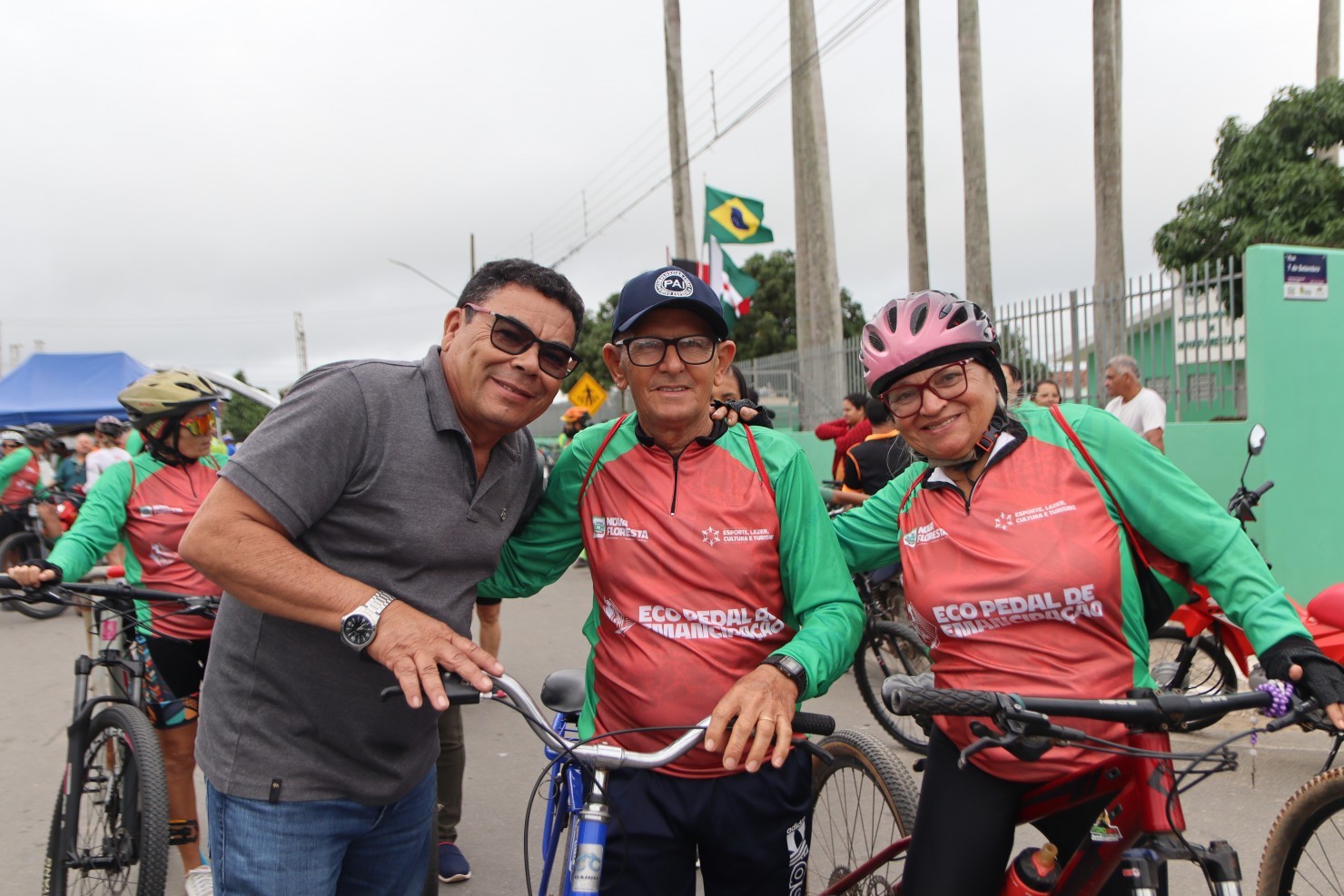 Eco Pedal reúne ciclistas e promove esporte e integração durante programação dos 67 anos de Nova Floresta