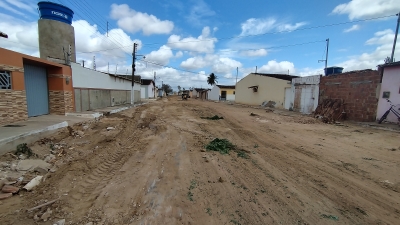 Prefeito Jarson acompanha início das obras de rede de drenagem