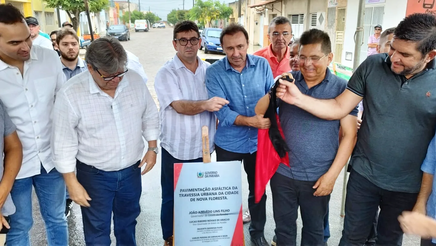 Nova Floresta recebe visita do Governador João Azevedo