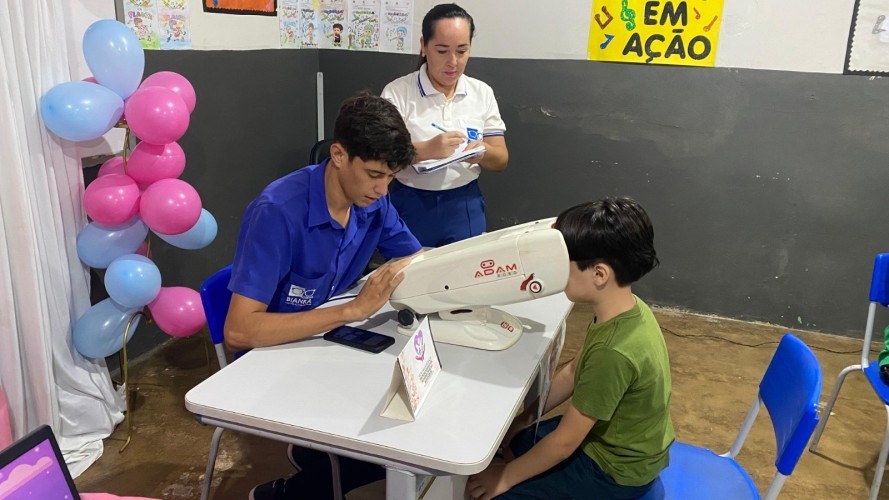 Prefeitura Municipal de Nova Floresta realiza testes oftalmológicos para as crianças do SCFV