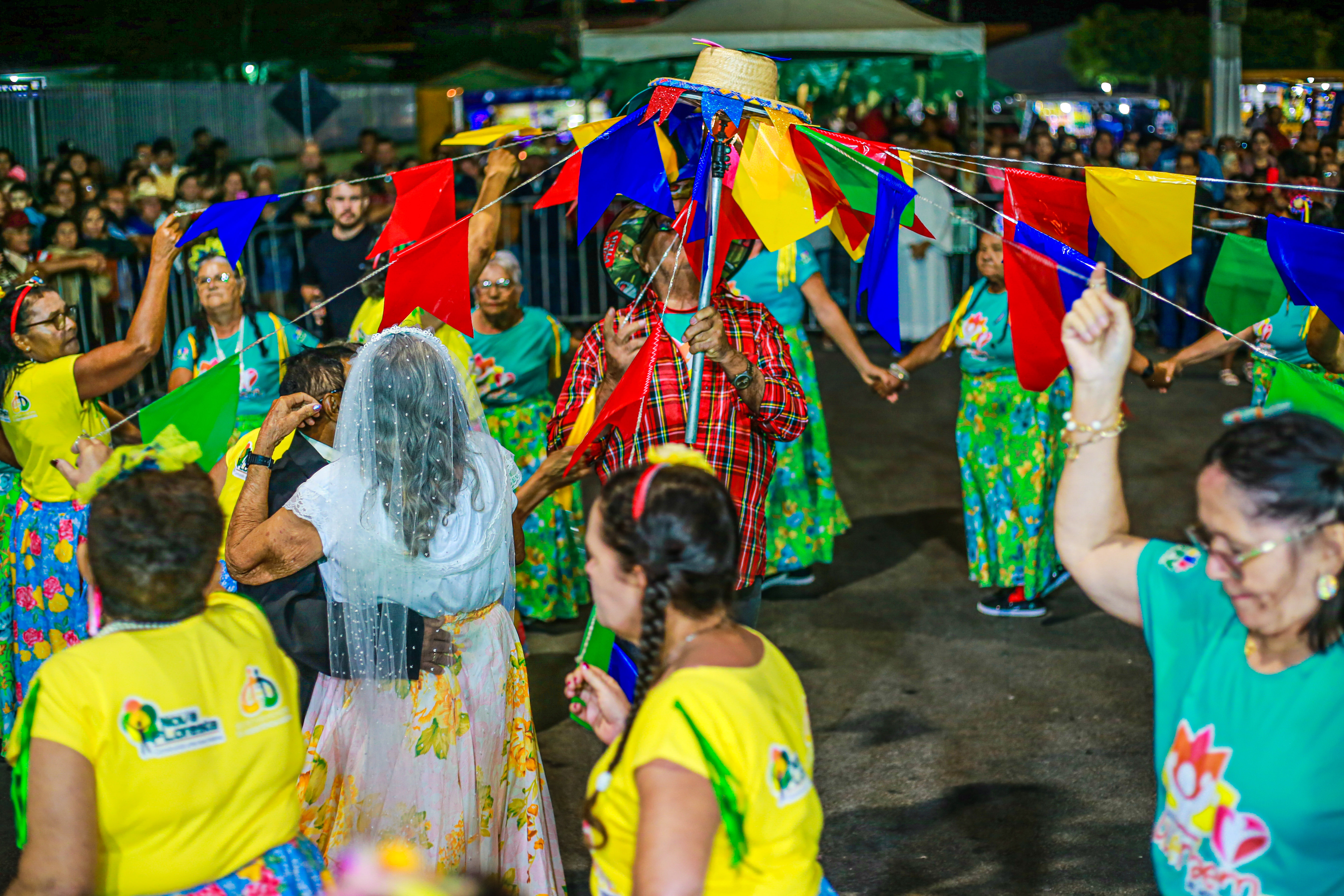 Prefeitura Municipal de Nova Floresta Realiza mais uma noite do São João de Bairros 2024 da Assistência Social