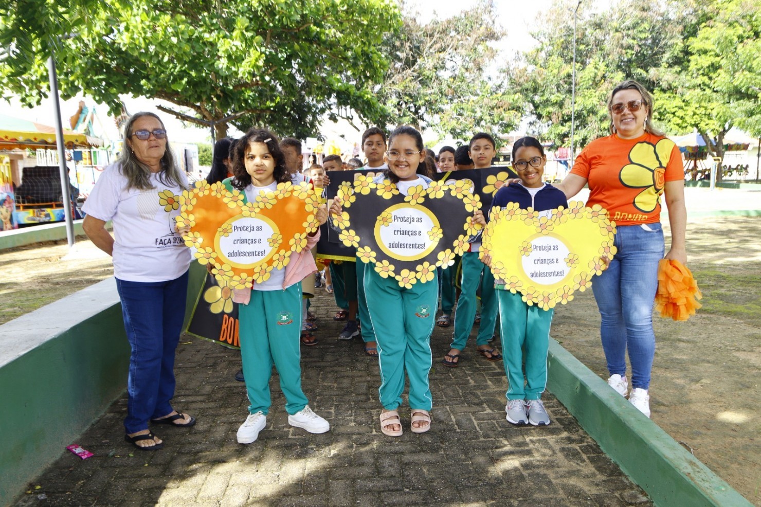 Nova Floresta realiza caminhada da campanha Faça Bonito em mobilização pela proteção de crianças e adolescentes