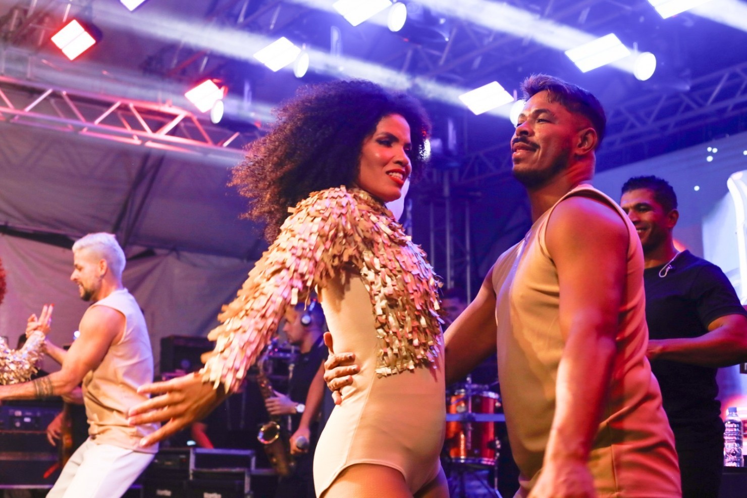 Festa social celebra os 66 anos de emancipação política de Nova Floresta com shows