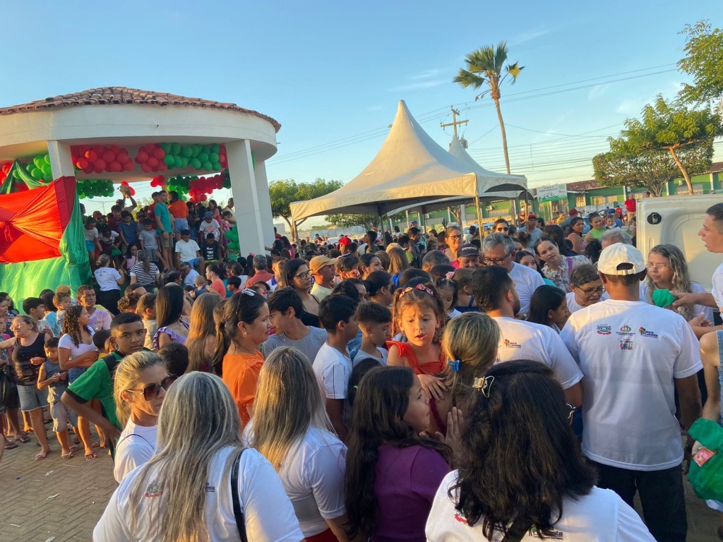 Prefeitura de Nova Floresta realiza o Natal do Criança Feliz