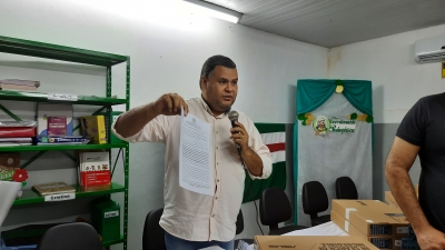 Prefeitura de Nova Floresta entrega notebooks para professores da Rede Municipal de Ensino