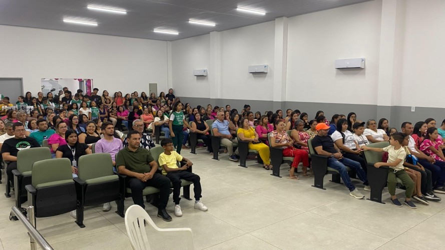 Prefeitura Municipal de Nova Floresta realiza abertura da Semana do Bebê.