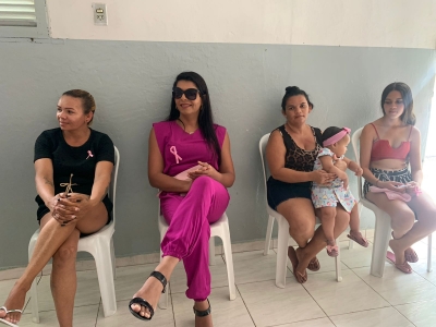 OUTUBRO ROSA: CRAS REALIZA RODA DE CONVERSA COM MULHERES DO PROGRAMA CRIANÇA FELIZ