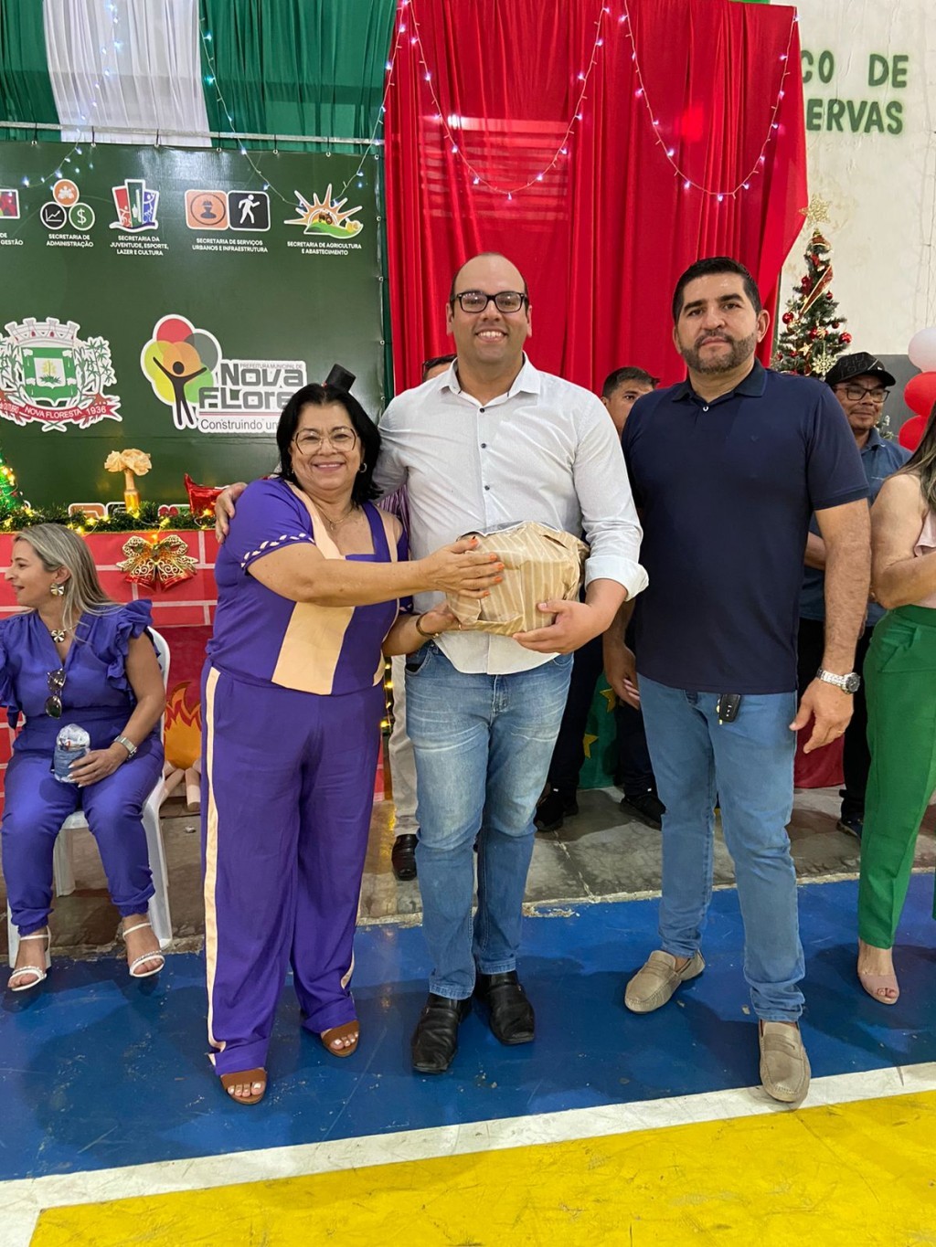 Prefeitura de Nova Floresta realiza café da manhã da confraternização dos servidores.