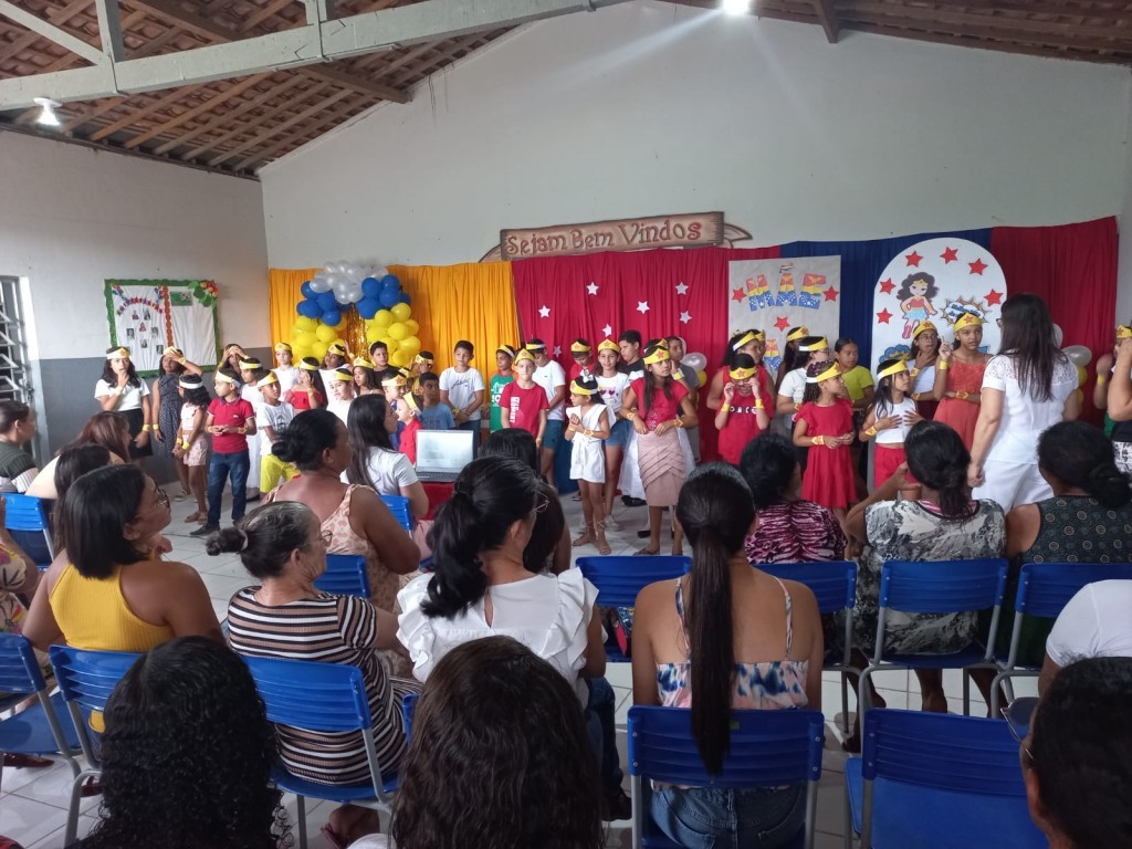 Prefeitura de Nova Floresta promove comemoração do Dia das Mães no SCFV