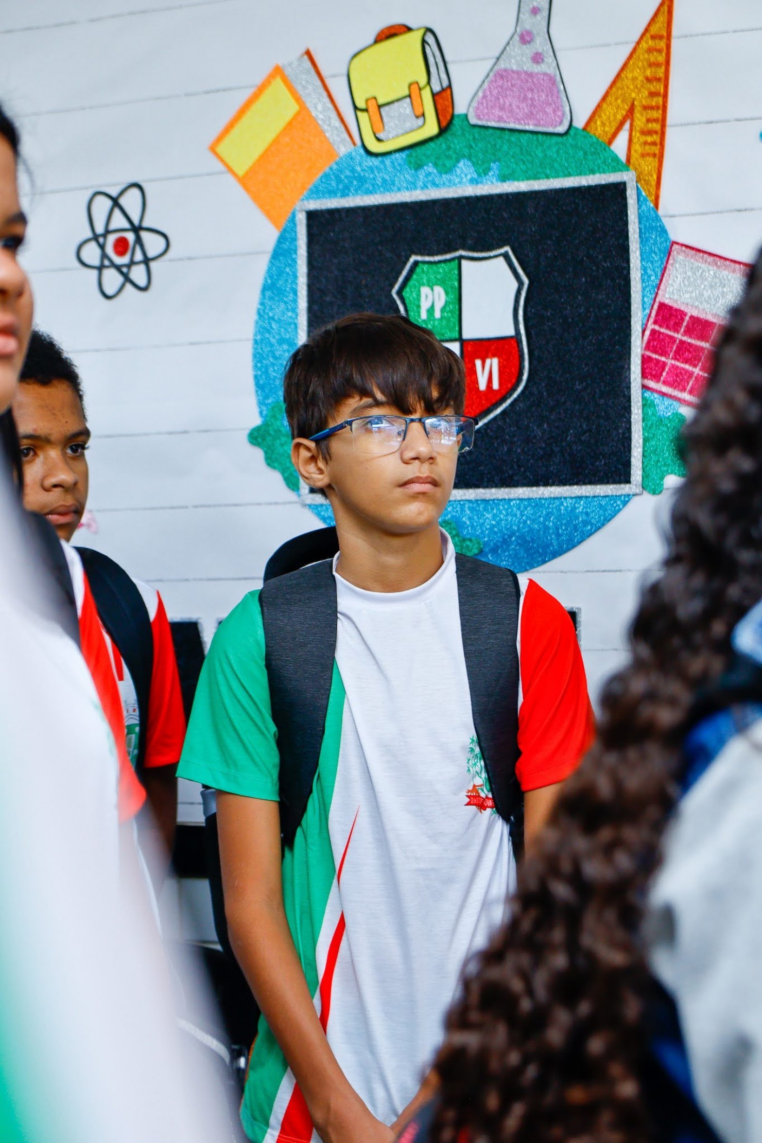 Prefeitura de Nova Floresta realiza entrega de uniformes para todos os alunos da rede municipal