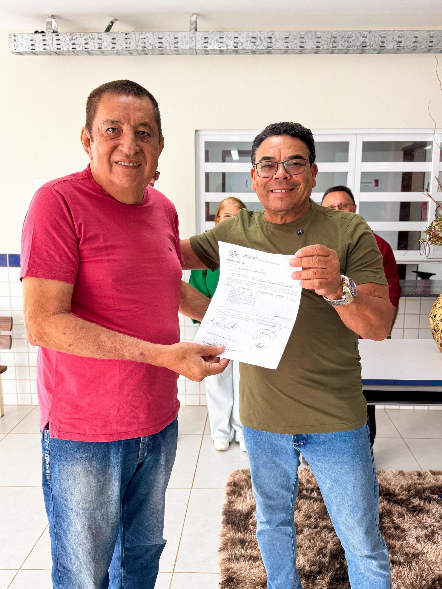 Prefeitura de Nova Floresta assina Ordem de Serviço para construção da nova Escola Senador Rui Carneiro