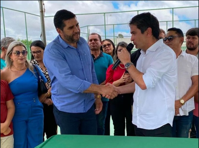 Inauguração do Centro Esportivo anexo a Escola Papa Paulo VI + Entregas de Três Veículos