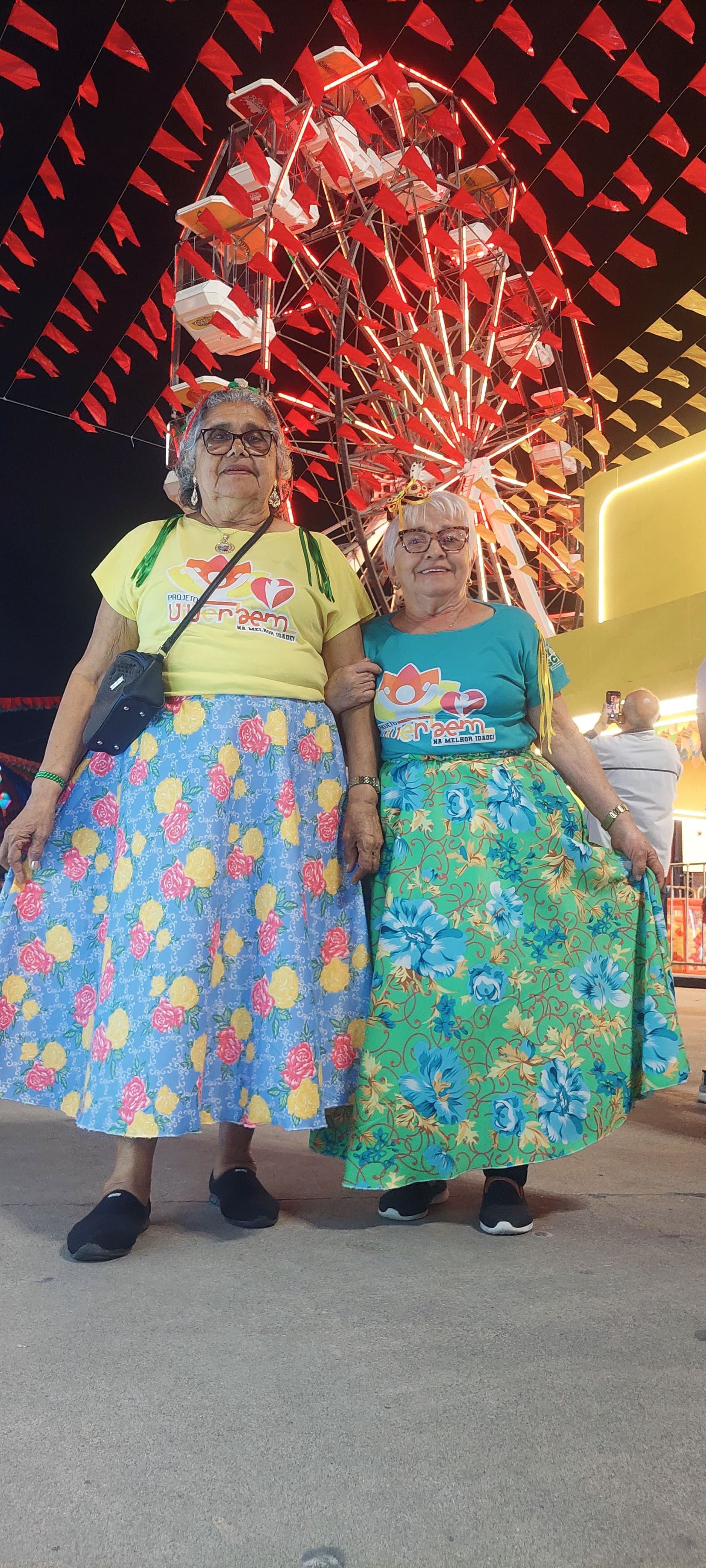 Prefeitura Municipal de Nova Floresta realiza passeio com Idosos