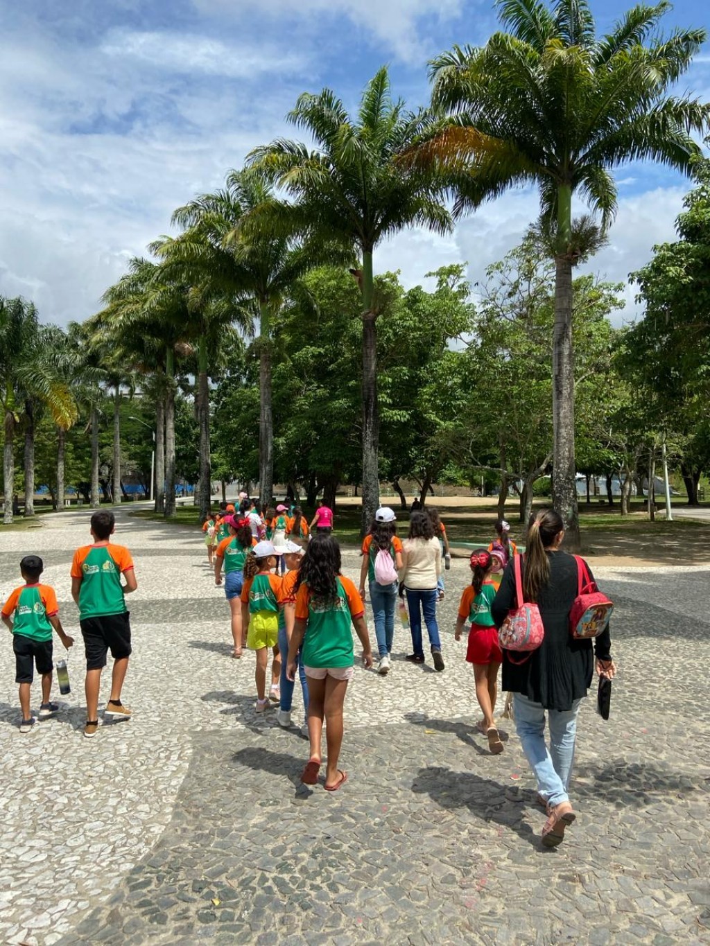 Prefeitura de Nova Floresta realiza passeio no Parque da Criança em Campina Grande na 2° Colônia de Férias do SCFV.