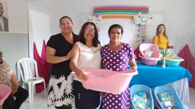 Prefeitura de Nova Floresta realiza entrega do Kit Gestante