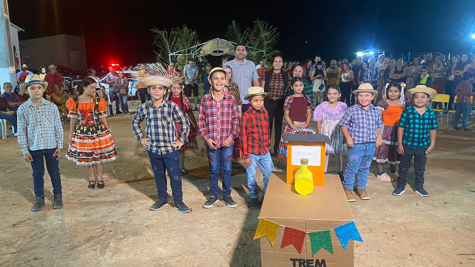 Prefeitura Municipal de Nova Floresta Realiza mais uma noite do São João de Bairros 2024 na Escola Engenheiro Sebastião Ernesto