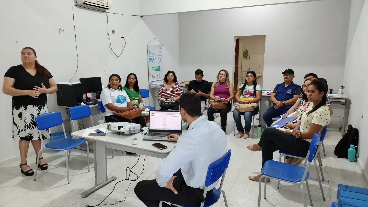 Comissão do Selo UNICEF em Nova Floresta realiza reunião intersetorial