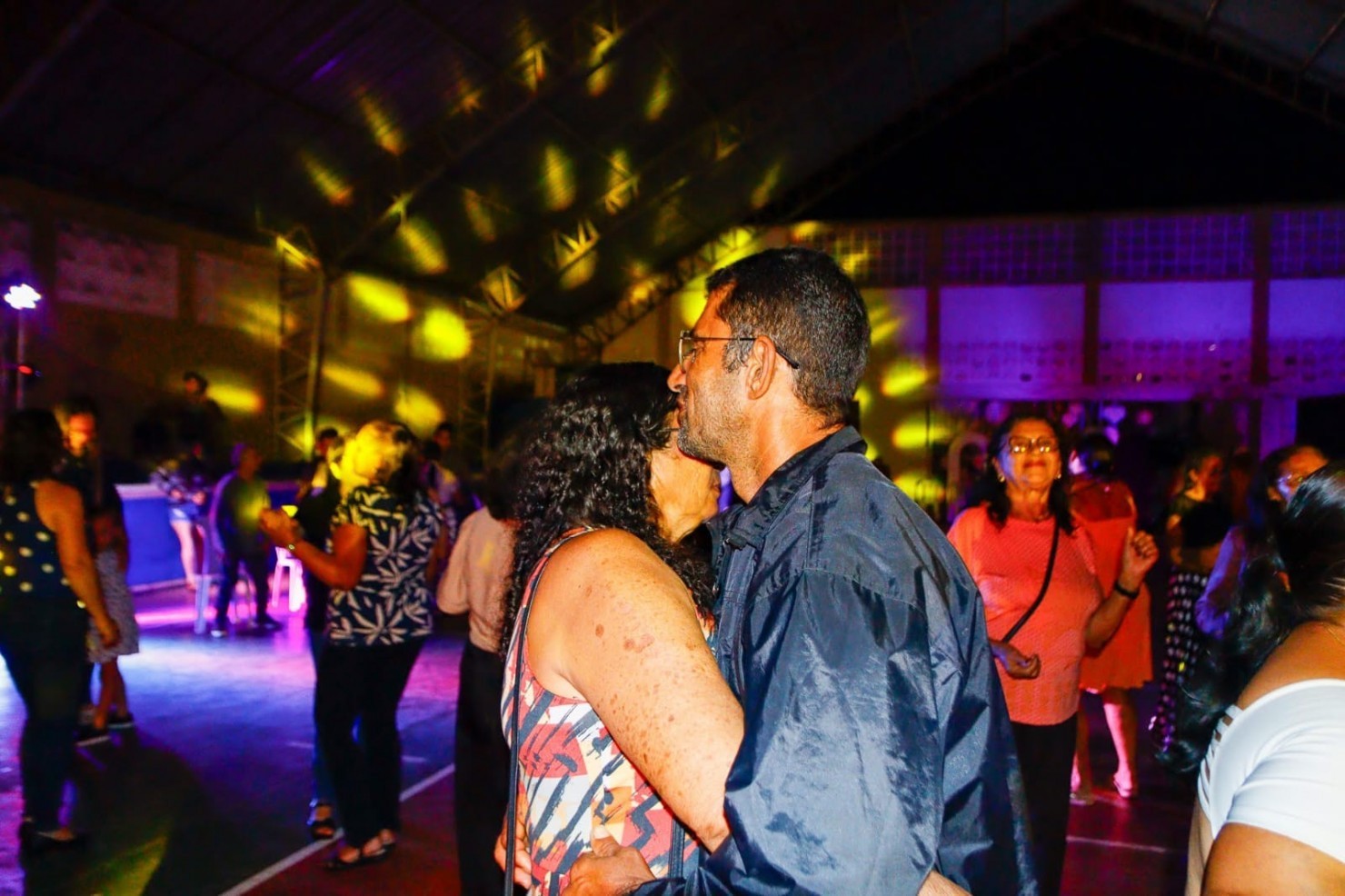 Grupo de idosos de Nova Floresta participa de baile em Sossego