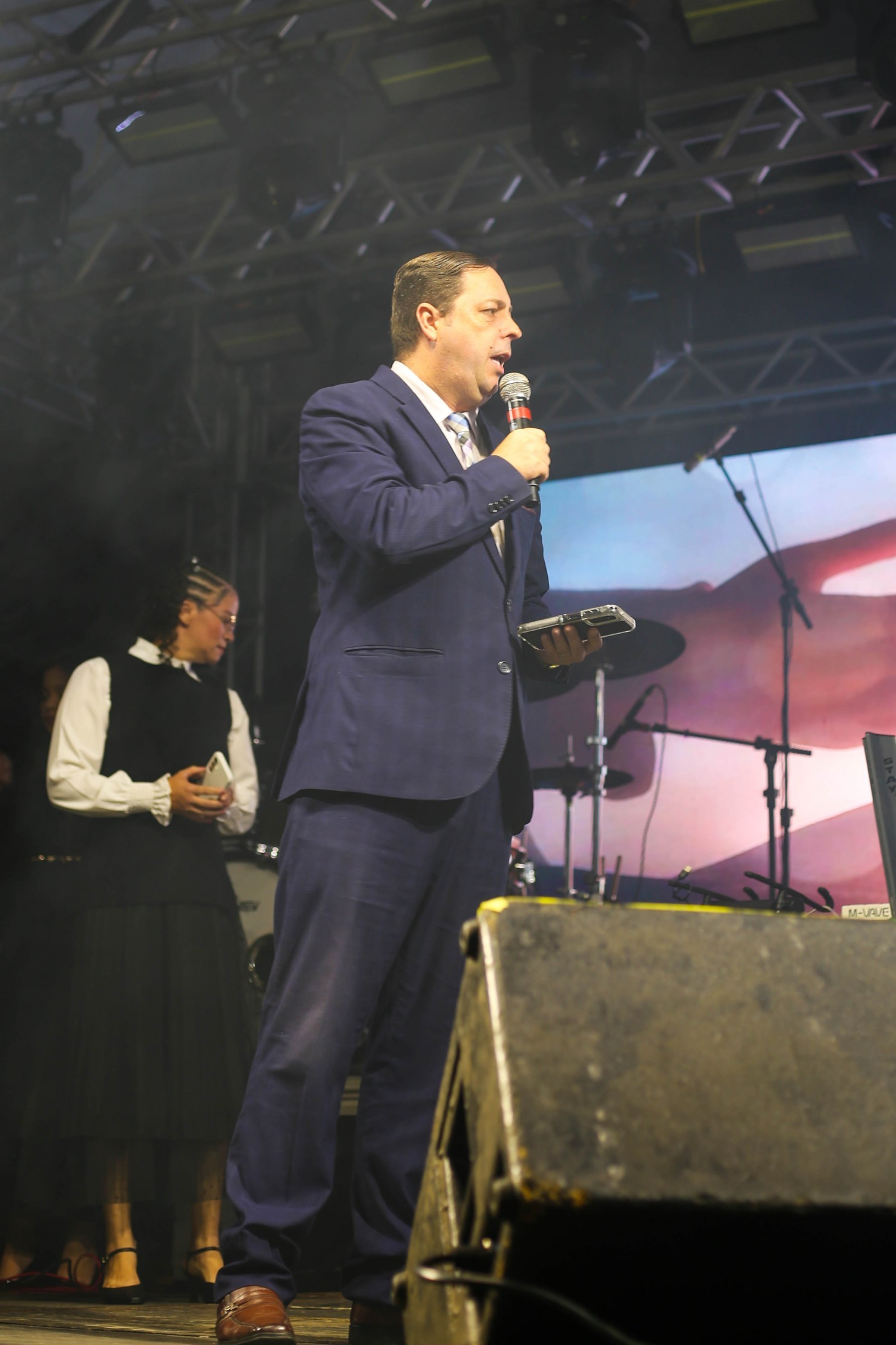 Show Evangélico com Rayanne Vanessa emociona fiéis na programação dos 66 anos de Nova Floresta