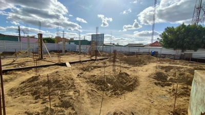 Prefeito Jarson acompanha obras de construção da Escola Deputado José Pereira