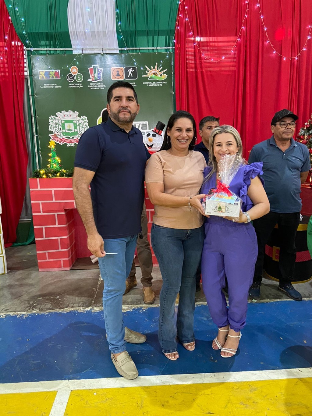 Prefeitura de Nova Floresta realiza café da manhã da confraternização dos servidores.