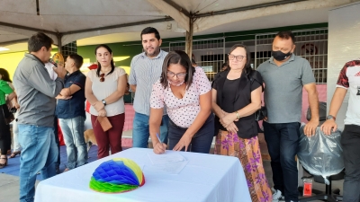 Prefeitura de Nova Floresta entrega equipamentos escolares para escolas e creches da rede municipal de ensino
