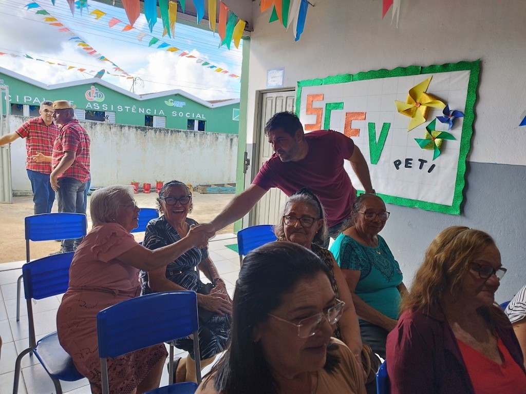 Prefeitura de Nova Floresta promove encontro do Junho Violeta
