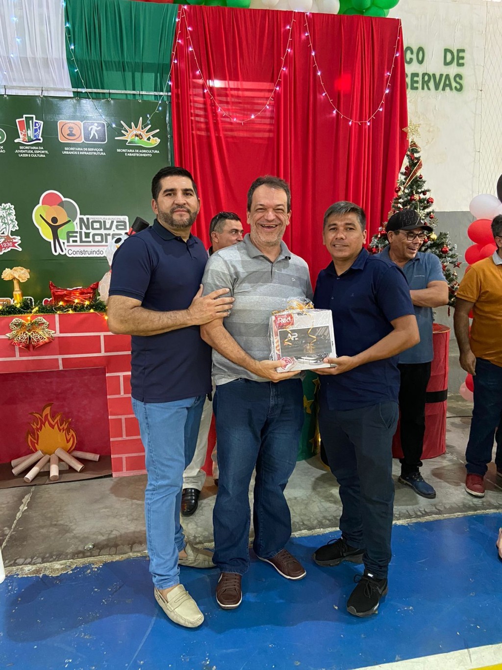 Prefeitura de Nova Floresta realiza café da manhã da confraternização dos servidores.