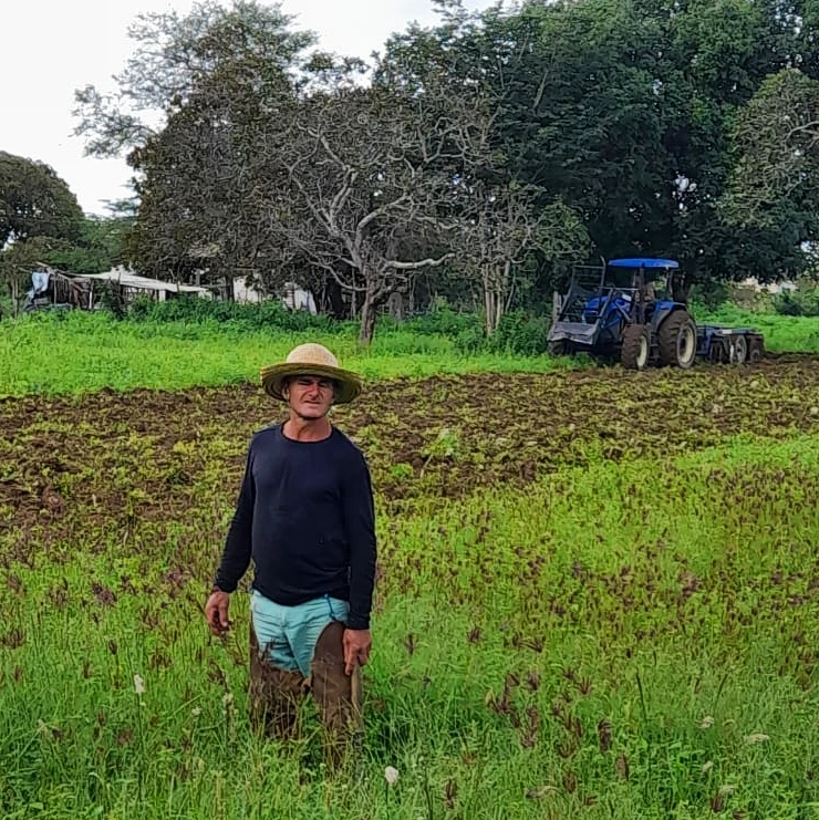 Prefeitura de Nova Floresta segue realizando cortes de terra na zona rural