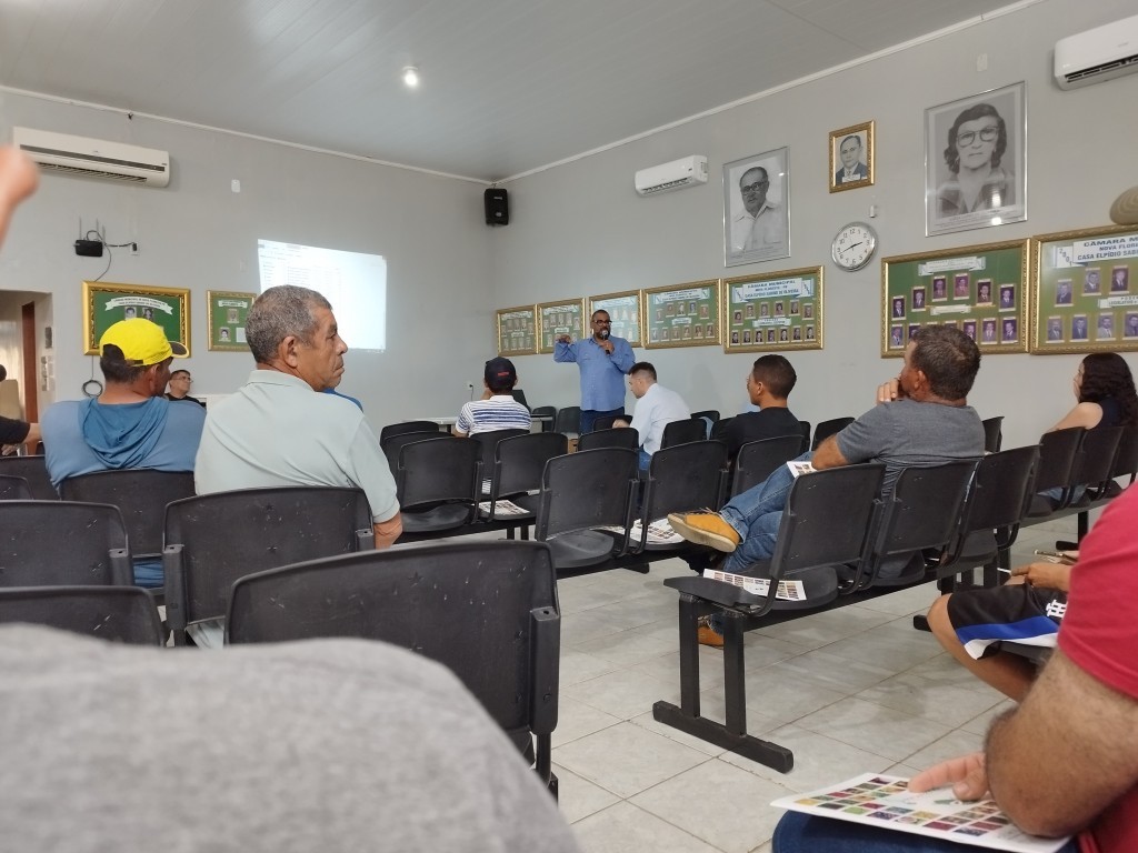 Prefeitura de Nova Floresta promove palestras sobre nutrição de plantas