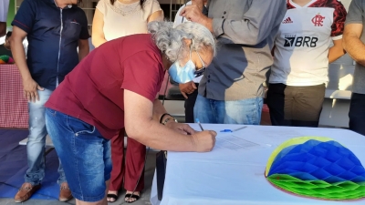 Prefeito Jarson assina ordens de serviço de pavimentações e retomada de ginásio