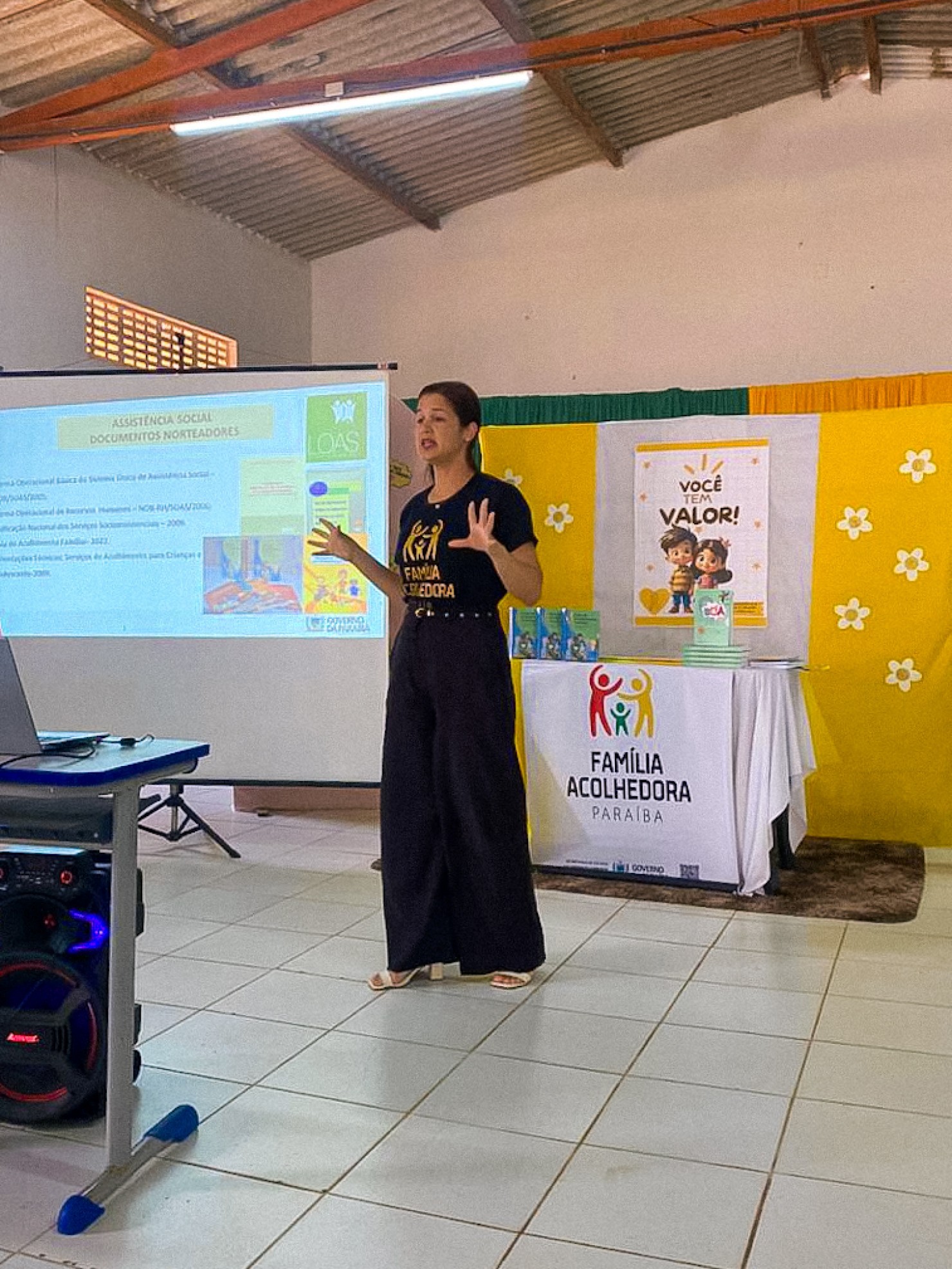 Formação com a Rede Socioassistencial Municipal fortalece o Serviço de Família Acolhedora em Nova Floresta