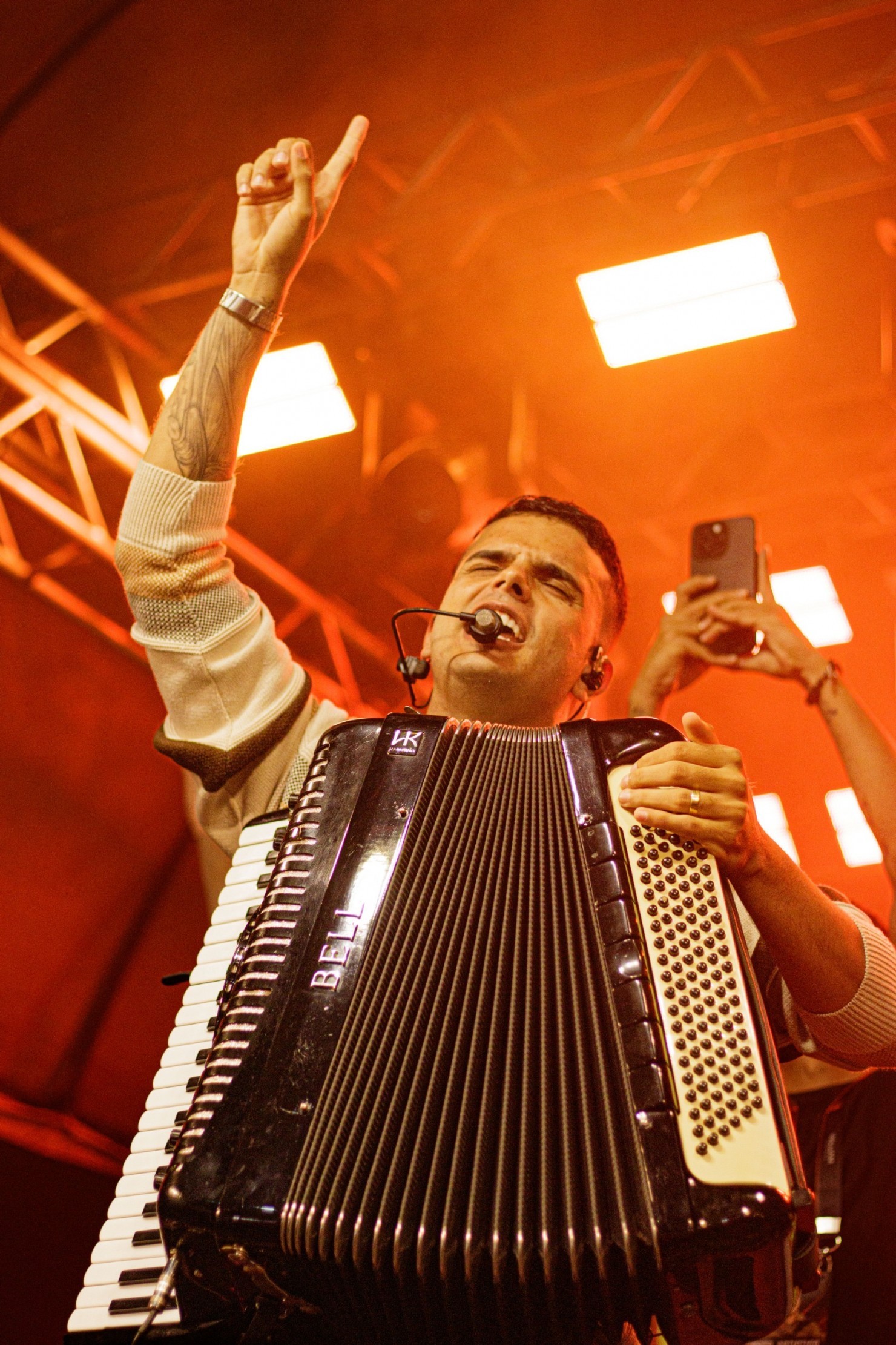 Show de Willian Sanfona anima a noite desta terça-feira nas festividades do Padroeiro São Severino Bispo em Nova Floresta