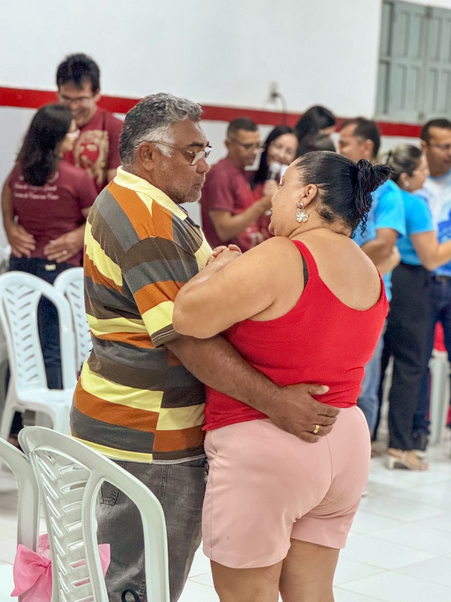 Reunião preparatória reúne casais participantes do Casamento Social 2025