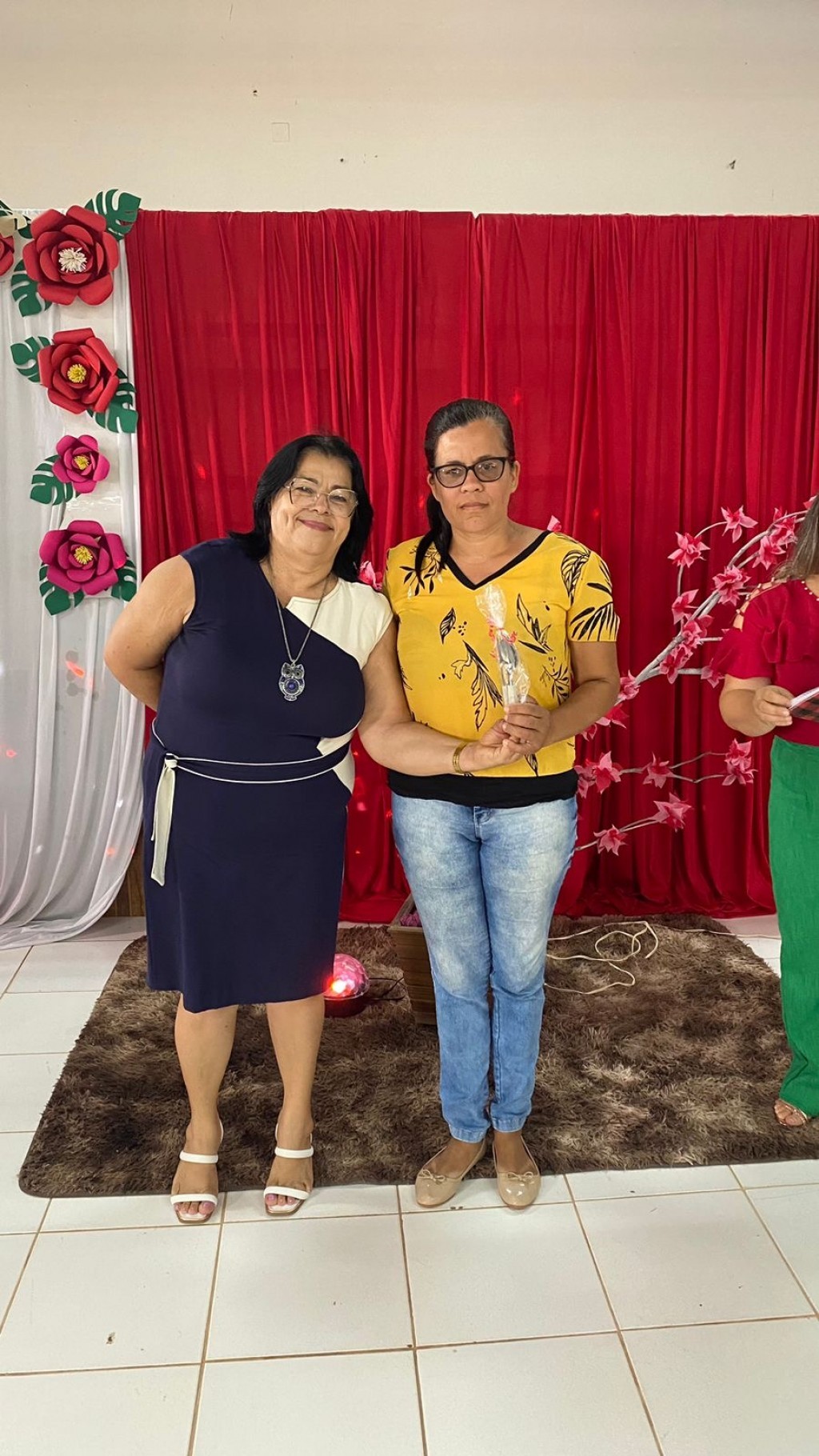 A Prefeitura Municipal de Nova Floresta através Secretaria de Assistência Social juntamente com o CRAS promove evento comemorativo do dia das mães