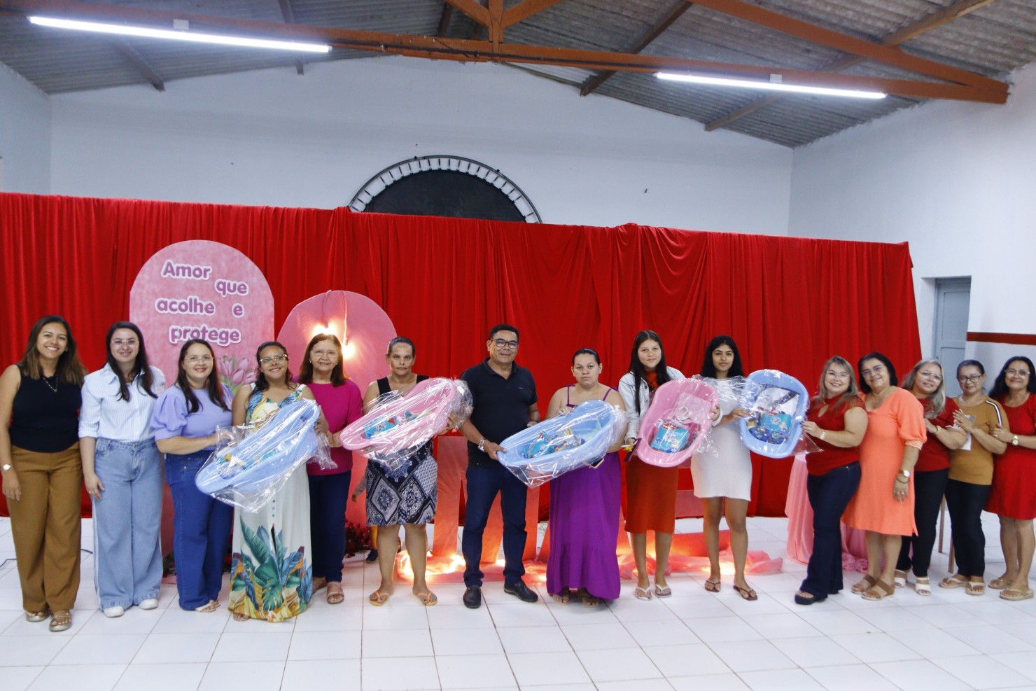 Assistência Social de Nova Floresta realiza comemoração alusiva ao Dia das Mães com programação especial no CRAS