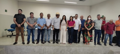 Prefeito Jarson e secretário de Saúde participam de reunião no CIMSC